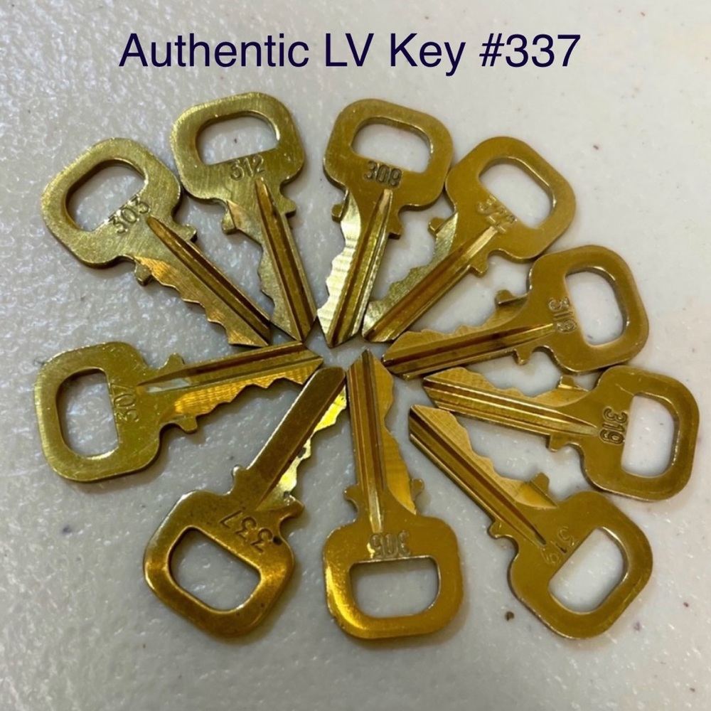 💯 Auth LV Spare Key #337